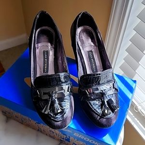Women's work shoes